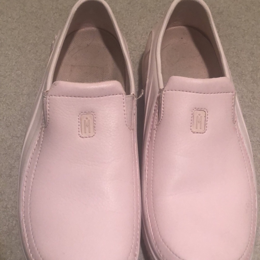 MOZO slip resistant work shoes